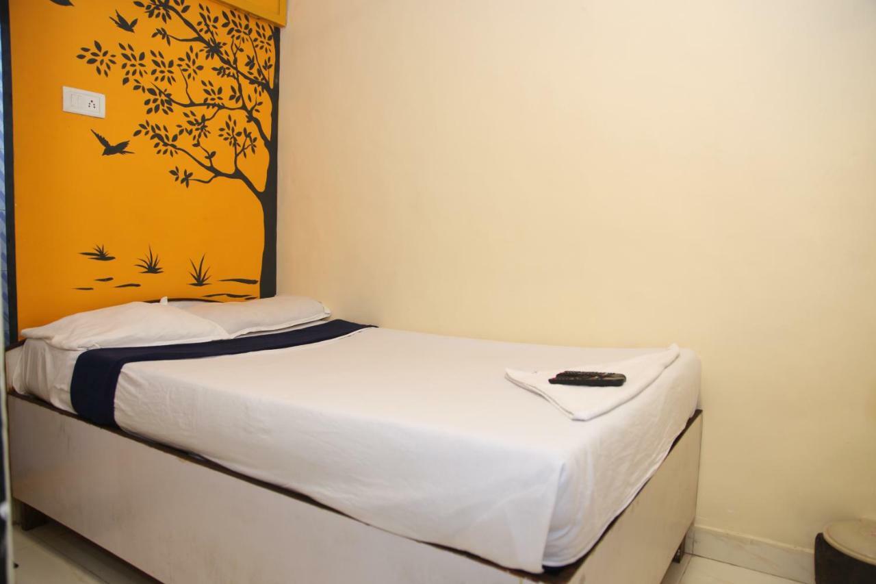 Omega Residency Mumbai Bagian luar foto