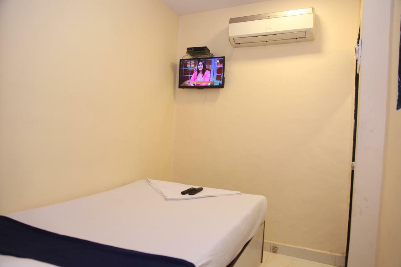 Omega Residency Mumbai Bagian luar foto